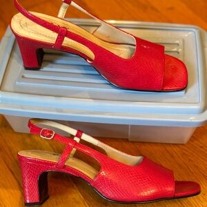 Red Croc Strap CUTE Sandal